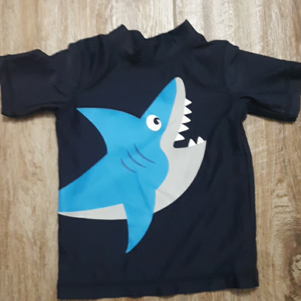 9M Swim Set Trunks, Flip Flops & Rash Guard - Picture 2 of 8